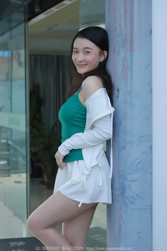 [IESS异思趣向] 2023.11.15 丝享家 1586 秋秋《绿色挂脖》 - IESS